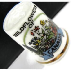 Wildflowers of Canada White Fine Bone China Thimble England Vtg Gold Trim Band